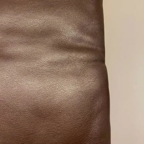 Grillhandske - Kraftigt Læder - Kaffe Brun, mørkebrun, kaffebrun, chokoladebrun, mørk, praktisk, grillluffer, grillvanter, grill, weber, madlavning, mænd i køkkenet, kok, kokketilbehør, læder, skind, klassisk, luksus, lækkert, kvalitet, billigt, dansk, design, tv køkkenet, god morgen danmark, gaven, til manden der har alt, mandegaver,