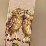 Bogmærke Karton med Ugler, wrendale, birds of a feather, natugle,Bogmærke Karton med Ugler, ugle, kloge, viden, lærdom, uddannelse, eksamen, gave, visdom, bogmærke, læsehest, elsker bøger, gavekort, til bøger, boggave, æseløre, gaveide, naturen, biti, ribe,
