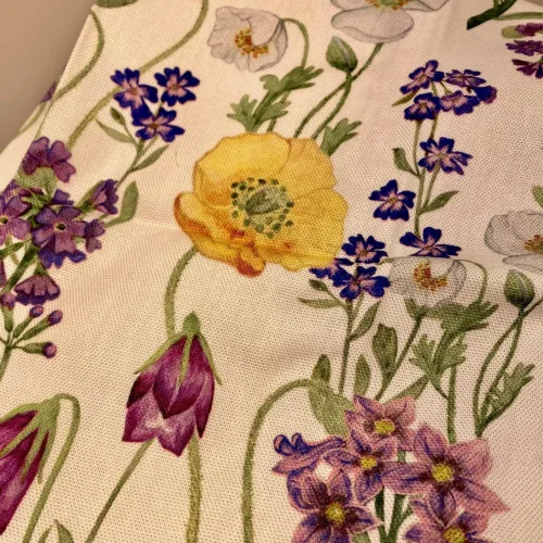 Viskestykke Bomuld med Tryk - Store Blomster, følfod, anemone, bellis, krokus, vilde, haven, natur, flora, biodiversitet, økosystemer, vild med vilje, gave, gaveide, nyttig, praktisk, sød, feminin, blomstret, køkken, tekstiler, madlavning, kok, bage, bager, bagedyst, biti, ribe, vadehavet