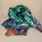 Silketørklæde Ponge XL - Van Gogh Iris., alexandra schmitz, PI 351, 71664, kunst, billedkunst, kunsttryk, maler, poetisk, stort, let, eksklusivt, elegant, lækkert, kvalitet, ren, luksus, luksuriøst, gave, gaveide, rund, fødselsdag, silkesjal, fest, stola,
