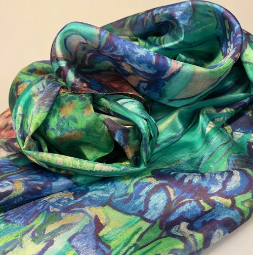 Silketørklæde Ponge XL - Van Gogh Iris., alexandra schmitz, PI 351, 71664, kunst, billedkunst, kunsttryk, maler, poetisk, stort, let, eksklusivt, elegant, lækkert, kvalitet, ren, luksus, luksuriøst, gave, gaveide, rund, fødselsdag, silkesjal, fest, stola,