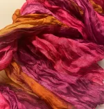 Twistet Silketørklæde 90110 Pink Lyng Brun, elba, salto, pink, fuchsia, lyngfarvet, lilla, karamel, farvet, ravfarvet, gylden, klare, varme farver, kulørt, glade, twistet, crash, snoet, plisseret, krøllet, crash, silke, ren, silketørklæde, sporty, elegant, lækkert, vasket, blødt, , nordisk, design, dansk, stiligt, lækkert, kvalitet, gave, gaveide, særlig, flot, smart, biti, ribe
