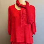 Batik Bluse - Top Puri Rød, kort, slank, smal, tætsiddende, lille, taljeret, små størrelser, ærmer, rundhals, bådhals, indsnit, smart, femin, petit, figur, talje, bukser, nederdel, anvendelig, flot, sød, lækker, crincle, åndbar, natur, bomuld, batikfarvet, kvalitet, bæredygtig, smuk, fest, biti, ribe, Diva