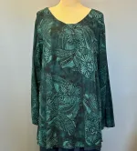 Batikbluse Maju - Let A-snit Lange Ærmer - Petrol, Diva, B32, bluse, kjortel, kofte, lang, løs, vidde, behagelig, mørk, tordenblå, flaskegrøn, midnatsblå, blækblå, petrol, petroleumsblå, petroleumsgrøn, elegant, mættede, farver, store, størrelser, rummelig, langærmet, brystvidde, glat, bomuld, batik, tryk, farvet, håndtrykt, bali, indonesien, biti, ribe, marimekko