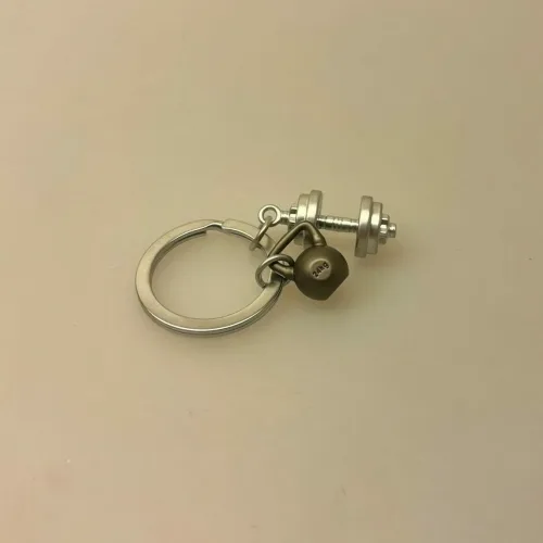 Nøglering Kettlebell og Dumbbell, mtm 320, 01, træning, vægte, vægttræning, firness, træningscenter, jern, vægtløft, crossfit, cross fit, cross, bodybuilding, motion, motionscenter, muskel, muskler, dumbbell, kettlebell, tabata, interval, håndvægt, styrke, styrketræning, sej, kamp, hård, fokus, symbolsk, gave, gaveide, lækker, gadgets, biti, ribefitnesscenter, center, træningsmakker, buff, strong