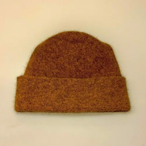 Possum Hue Dobbelt med Opslag - Gylden, beanie, 158, tahiti, gylden, brun, gyldenbrun, varm, possum, silke, merino, dobbelt, striket, strikhue, new zealand, blød, lun, lækker, kvalitet, unisex, super soft, noble wilde, skøn, luksus, cashmere, cashmir, biti, ribe, meleret, ensfarvet, gul, okker, sennep, sort sol, danmark, strik