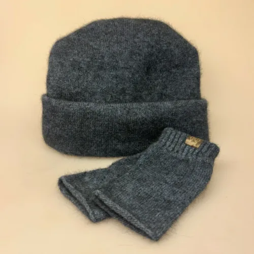 Pulsvarmere i Blød Possum Uld - Blå, 466, neptune, denimblå, denim, jeans, gråblå, luksus, elegant, stilig, muffedisser, håndledsvarmere, pulsvarmere, fingerløse, åbne, korte, figre, strik, strikvanter, arbejde, kontor, koldt, fingerfri, mobil, handsker, vanter, possum, angora, lune, bløde, lækre, holde, varmen, gave, gaveide, smarte, lækre, kvalitet, fine, biti, ribe, new zealand,