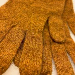 Strikkede Fingervanter Possum Gylden, tahiti, gyldenbrun, camel, noble, wilde, mix, meleret, fingerhandsker, strikhandsker, strikvanter, uldvanter, uldhandsker, luksus, cashmere, cashmir, angora, ekstra, bløde, lune, lækre, varme, damer, piger, flotte, luksus, kvalitet, new zealand, biti, ribe, vinter, tilbhør, out door, vadehavet, nationalpark, sort sol