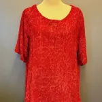 Tunika Bluse Ulin A-facon - Rød, 391, hindbærrød, ribs, rød, klar, ensfarvet, frisk, lang, vidde, løs, store, størrelser, tunika, t-shirt, vævet, hørbluse, hørtunika, kortærmet, røde, bærfarver, åndbar, behagelig, natur, fibre, materiale, håndtrykt, batiktryk, holdbar, tidsløs, bæredygtig, design, fest, hverdag, smart, klædelig, dansk, design, biti, ribe