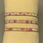 Vævet Armbånd Sead Beads 5 mm - Pink Hvid Guld, lyse, friske, forårsfarver, farver, sommerfarver, indiansk, boho, hippie, samoa, brunt, unika, særlig, kærlighed, brud, morgengave, bryllup, gave, valentines, kæreste, forlovelse, feminint, sui ava, enamel, leju, vævet, håndvævet, fransk, holland, moderne, kunst, kunsthåndværk, one of a kind, kvalitet, holdbart, venskab, amulet, lykkebringende, smykke, flot, cool, lækkert, anni lu, biti, ribe, japanske, sea beeds, miyuki, perler, glas, skinner, blanke, indiansk, håndlavet, feminint,, perlearmbånd,