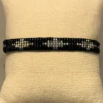 Vævet Armbånd Sead Bea0, unika, særlig, kærlighed, brud, morgengave, bryllup, gave, valentines, kæreste, forlovelse, feminint, sui ava, enamel, leju, vævet, håndvævet, fransk, holland, moderne, kunst, kunsthåndværk, one of a kind, kvalitet, holdbart, venskab, amulet, lykkebringende, smykke, flot, cool, lækkert, anni lu, biti, ribeds Bredt - Sort Sølv , japanske, sea beeds, miyuki, perler, glas, skinner, blanke, indiansk, håndlavet, maskulint, feminint, sort, perlearmbånd,Vævet Armbånd Sead Beads 8 mm - Sort Sølv,