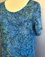 Batikbluse Model 164 - Seaweed Blå Grøn, lamloro, pacific, blå, ranker, småmønstret,