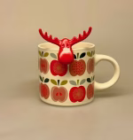 Krus - Porcelæn med Røde Æbler, vintage, retro, æblemotiv, æblemønster, æblekrus, rex, london, æbelmotiv, æbelmønster, hygge, hyggelig, biti, ribe, herlig, fin, sjov, keramik, gave, gaveide, student, studentergave