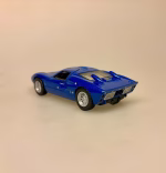 Modelbil Ford GT 40 - Blå, metallic, kongeblå, royal, blue, metallak, butterfly, døre, gti, old timer, old school, cool, hurtig, racer, racerbil, sportsvogn, benzin, fast car, modelbil, samler, mekaniker, kørekort, 18 år, symbolsk gave, gaveide, tillykke, drengerøv, drengebil, kontor, ungdom, biti, ribe, legendarisk, flot, sej, racerkører, le mans, formel 1,