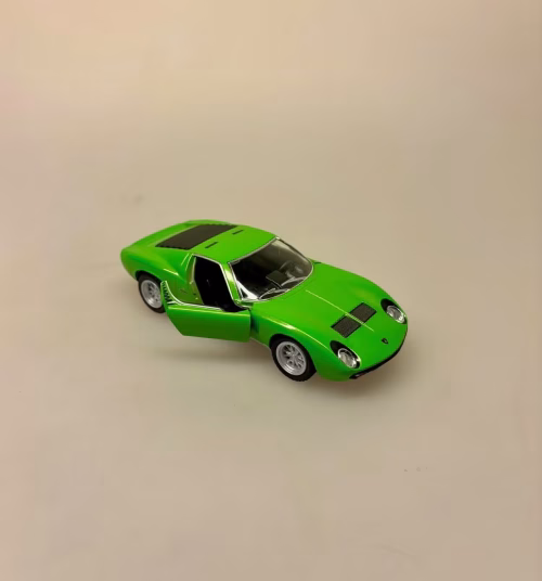 Modelbil Lamborghini Miura - Grøn, knaldgrøn, ærtegrøn, æblegrøn, italiensk, sportsvogn, racerbil, formel 1, racer, løb, old school, retro, 1971, ældre, modelbil, modelbiler, samler, mobile, olds, lækker, strømlinet, kørekort, tillykke, nuy bil, 18 år, symbolsk, gave, drengerøv, drenge, drøm, benzin, i blodet, racerkører, original, kopi, model, biti, ribe, le mans