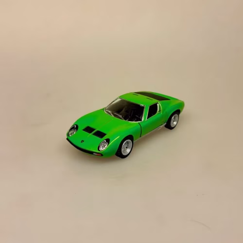 Modelbil Lamborghini Miura - Grøn, knaldgrøn, ærtegrøn, æblegrøn, italiensk, sportsvogn, racerbil, formel 1, racer, løb, old school, retro, 1971, ældre, modelbil, modelbiler, samler, mobile, olds, lækker, strømlinet, kørekort, tillykke, nuy bil, 18 år, symbolsk, gave, drengerøv, drenge, drøm, benzin, i blodet, racerkører, original, kopi, model, biti, ribe, le mans
