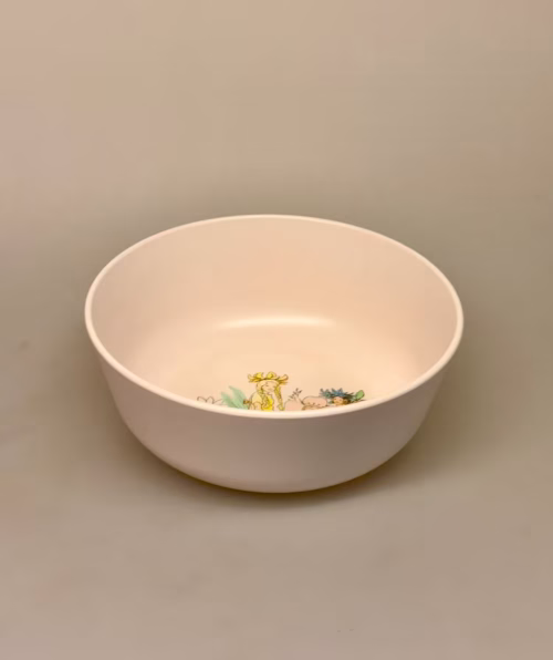 Elsa Beskow Skål - Blomsterfesten, blomsterbørn, rätt start, 3103, ny, moderne, nyfortolket, serie, børneskål, børneservice, dyb, tallerken, skål, ymerskål, elsa beskow, svensk, poetisk, gave, gaveide, barnedåb, barnebarn, barselsgave, baby shower, gaveide, til børn, yndig, sød, særlig, ide, melamain, baby, småbørn, spise selv, biti, ribe