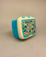 Madkasse med Indsats og Klemme - Blomster og Sommerfugle, madkasse, frokost, frokostpause, skole, børnehave, job, arbejde, børn, voksne, glad, fin, sød, glad, medbragt, mad, middag, pause, snacks, lunch, picnic, skovtur, gave, gaveide, nyt, skolestart, rex london, natur, blomster, biti, ribe, særlig, bio