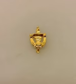 Miniature Dørhammer Guld, hammer, banke på, miniature, mini, dør, dukkehus, entre, nissedør, engelsk, flot, sjov, fin, flot, dukkehusting, nisseting, jul i, dukkehuset, nissehus, nissetilbehør, 1:12, biti, ribe,