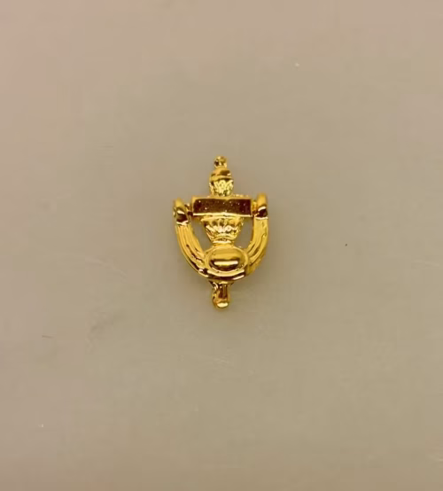 Miniature Dørhammer Guld, hammer, banke på, miniature, mini, dør, dukkehus, entre, nissedør, engelsk, flot, sjov, fin, flot, dukkehusting, nisseting, jul i, dukkehuset, nissehus, nissetilbehør, 1:12, biti, ribe,