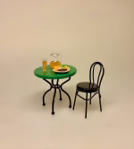 Miniature Glas med Juice, Miniature Glaskande med Juice, 3208, juice, appelsinjuice, friskpresset, juicekande, mundblæst, mini, kande, drikke, dukkehus, mad, sættekasse, sætterkasse, ting, til, tilbehør, 1:12, nissedør, nissebo, nissetilbehør, nisseting, nissehus, symbolsk, gave, pension, efterløn, sjov, rejse, gavekort, ferie, otium, orlov, sommer, terasse, biti, ribe, birgitte frigast,