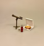 Miniature Kikkert på Fod, stjernekiggeri, date, night, udsigt, seværdigheder, rejse, teleskop, teleskopkikkert, linse, kamera, feltarbejde, ekskursion, naturen, sommerfugle, fugle, insekter, herbarium, ornitolog, minikikkert, miniature, jagt, jæger, udstyr, 1:12, symbolsk, gave, nisser, nissetilbehør, ting, til, tilbehør, nissedør, nissetilbehør, dukkehus, dukkehustilbehør, dukkehusting, vinter, jul, biti, ribe, sekstant, 1:12, symbolsk