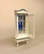 Miniature Vitrineskab Hvidt, vitrine, spejl, møbel, høj, dukkemøbler, dukkehus, ting, tilbehør, dukkehusting, dukkehusmøbler, dukkehusilbehør, 1:12, miniaturer, biti, ribe, upstairs, downstairs, abbey, down, town,