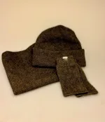 Possum Strikket Tube Tørklæde - Halsedisse Brun, Pulsvarmere i Blød Possum Uld - Brun, Possum Hue Dobbelt med Opslag - Brun, kauri, 472, mørkebrun, brun, meleret, sort, soft, cashmere, cashmir, silke, ensfarvet, farvespil, unisex, til, herrer, damer, mænd, piger, varm, damehue, hat, strikhue, strikhat, strikket, let, lun, varm, blød, elegant, luksus, flot, klassisk, dobbeltstrikket, smart, luksus, kvalitet, cashmere, cashmir, biti, ribe, sort sol, vadehavet, out door, accessoires, tilbehør, vinter, efterår, new zealand, herrehue,