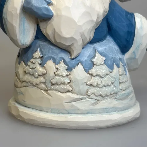 Jim Shore Heartwood Creek 10 cm Blå Julemand med Ugle, himmelblå, pint size, santa with owl, ugle, sneugle, julemand, 6017274, blå, særlig, landskab, sceneri, stilfuld, elegant, julepynt, særlig, speciel, unik, samler, white, xmas, christmas, hvid jul, juletræspynt, tidsløs, jim shore, biti, ribe, winter wonderland, hedwig, merlin