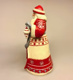 Jim Shore Heartwood Creek 22,5 cm Julemand med Ornament og Sæk, nordic noël, nordisk, jul, dansk, orientalsk 6015482, santa, bag, toy, legetøjssæk, gavesæk, ornament, bevægeligt, livagtig, speciel, flot, håndmalet, håndlavet, særlig, unik, klassisk, eksklusiv, limited, edition, rød, hvid, julemand, peters jul, elegant, gave, gaveide, biti, ribe