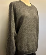 Possum Pullover Unisex - Classic Brun Blå, moraine, 230, unisex, herrestrik, mænd, herrer, ensfarvet, farvespil, meleret, diskret, underspillet, luksus, eksklusiv, enkel, klassisk, new zealand, possumuld, possum, silke, merino, luksus, lækker, blød, varm, cashmere, cashmir, lun, yndlings, diskret, meleret, farvespil, grå, brun, koks, koksgrå, smart, kvalitet, new zealand, wild, noble, damestrik, sweater, gave, gaveide, ekstraordinær, særlig, luksus, uld, uldtrøje, ulden, strk, fintstrikket, biti, ribe