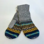 Strikkede Luffer Uld med Bomuldsfoer - Grå Grøn, alisaa, 20918, oliven, petrol, moderne, vintervanter, vinterluffer, mønsterstrik, uldne, uld, ren, blød, økologisk, bio, tynde, lette, lune, forede, uldvanter, strikvanter, uldluffer, håndstrikkede, mønstrede, smarte, flotte, lækre, kvalitet, luksus, særlige, diskrete, anvendelige, neutrale, farver, farverige, strikluffer, biti, ribe, moshiki