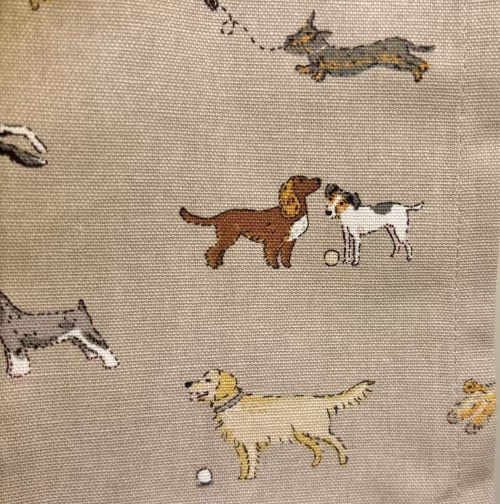 Viskestykke Bomuld med Tryk - Hunde Leg, sophie allport, engelsk, england, design, hunde, med, tryk, gave, gaveide, doggy day care, legende, hundeejer, corgi, gravhund, schnauzer, irsk, ulvehund, golden retriever, doodle, mynde, springer, amerikans, cocker, spaniel, praktisk, anvendelig, brugbar, julegave, nyttig, dekorativ, lækker, kvalitet, hundemotiv, ALL, 119601