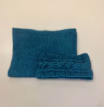 Possum Strikket Tube Tørklæde - Halsedisse Petrol, Pandebånd Possum Uld Kabelmønster - Petrol, tui, 292, NW, 5103, cable, nead band, pandebånd, kabelstrik, kabelmønster, blødt, luksus, blødt, varmt, eksklusivt, cashmere, soft, isolerer, angora, silke, merino, uld, strikket, strik, accessoires, tilbehør, luksus, smart, flot, petroleumsfarvet, grønt, biti, ribe, new zealand, opossum, noble wilde