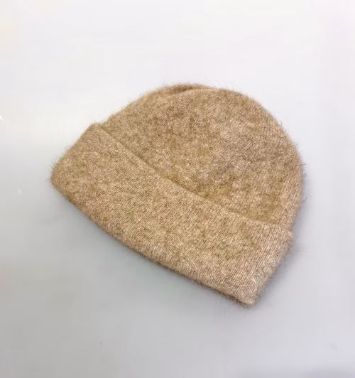 Possum Hue Dobbelt med Opslag - Beige, 645, oyster, camel, lysebrun, fluffy, blød, ekstrasoft, damehue, hat, strikhue, strikhat, strikket, let, lun, varm, blød, elegant, luksus, flot, klassisk, dobbeltstrikket, smart, luksus, kvalitet, cashmere, cashmir, biti, ribe, sort sol, vadehavet, out door, accessoires, tilbehør, vinter, efterår, new zealand