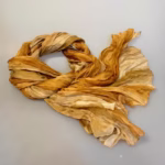 Twistet Silketørklæde 2122 Golden Sand, 2122, F, gold, ocre, batik, stripes, beige, brun, camel, fine, dijan, batik, tryk, ren, silke, lækkert, kvalitet, eksklusiv, brun.