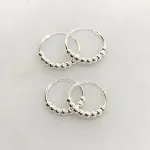 Creoler i Sølv Ø 20 mm Hoops med Kugler, sø 808, Creoler i Sølv Ø 18 mm Hoops med Kugler, sø 807, kugler, kuglemønster, specielle, cool, creoler, hoops, ægte, ren, sølv, sterling, sølvøreringe, ringe, ørenringe, øreringe, moderne, design, jane kønig, enamel, cph, stine a, maanesten, smykker, biti, ribe, billige, tilbud, udsalg