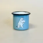 Mumi Metal Krus 25 ml - Mumi Lyseblå, retro, blå, 1701-025-21, drenge, drengekop , drengekrus, emaljekrus, emaljekrus, emalje, kop, krus, muurla, mumitrolde, mumikop, mumikrus, skovtur, til, børn, bålmad, biti, ribe, gave, fødselsdagsgave, barselsgave, dåbsgave, drenge, babyblå, drengekop, drengekrus, baby, shower