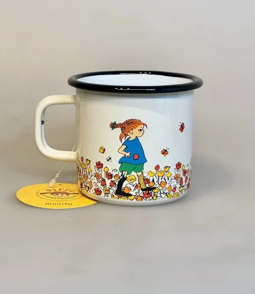 Pippi Langstrømpe Metal Krus 37 ml - Blomstereng, be more pippi, vær mere som pippi, sommerfugle, blomster, 1406-037-80, nyhed, emalje, kop, krus, out door, pic nic, skovtur, sjovt, fint, lækkert, kvalitet, børn, voksne, gave, gaveide, pippi, langstrømpe, ting, med, 1404, biti, ribe, dansk, svensk, design, astrid lindgren, eventyr, historier,