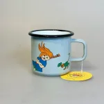 Pippi Langstrømpe Metal Krus 37 ml - Pippi og Hr. Nelsson, abe, hr. nilson, abekat, lyseblå, emalje, kop, krus, out door, pic nic, skovtur, sjovt, fint, lækkert, kvalitet, børn, voksne, gave, gaveide, pippi, langstrømpe, ting, med, 1404, biti, ribe, dansk, svensk, design, astrid lindgren, eventyr, historier,