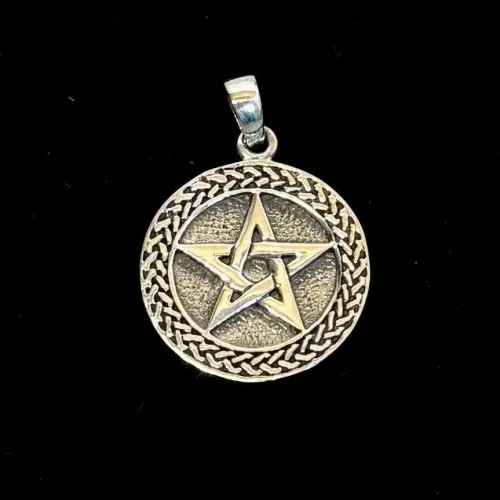 Vedhæng i Sølv - Stjerne med Evighedsflet, bl, sv 104, flet, keltisk, den gode, pentagram, amulet, lykkebringende, lykke, lykkeamulet, sølv, ægte, magisk, vikinge, smykke, vikingesmykker, gamle, tegn, symbol, symbolik, gave, gaveide, student, konfirmand, datter, søn, rejse, rollespil, biti, ribe, sterling,