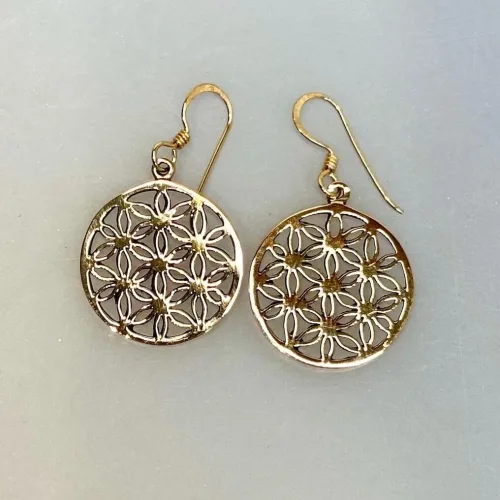 Bronze Ørehængere - Livets Blomst, runde, flade, skiver, bro 328, livsblomst, yoga, østen, mystik, bronze, madalas, lykke, amulet, lykkebringende, magi, magisk, store, statement, øreringe, smykker, ørehængere, hænge øreringe, runde, plader, bronze, bronzesmykker, bronzeøreringe, smukke, flotte, specielle, markante smykker, biti, ribe