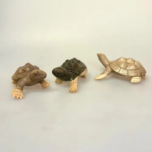 Skildpadde - Håndskåret af Træ, træskildpadde, pilskadde, træfigur, trædyr, håndskåret, håndlavet, træskærearbejde, turtoise, turtle, figur, kunst, kunsthåndværk, biti, ribe