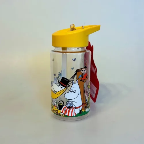 Vandflaske - Mumi Picnic Gul, mumi, familien, skovtur, mumimor, mumifar, snorkfrøkenene, lille my, rs6520, drikkedunk, drikkeflaske, flaske, børnedrikkedunk, sød, sjov, mumiting, mumiflaske, mumidrikkedunk, mumitroldene, mumidalen, bæredygtig, miljø, genanvendelig, let, praktisk, smart, madpakke, frokost, rs6883, halvliters, lille, biti, ribe