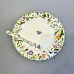 Ske Porcelæn - Sommerfugl, Porcelæn Tallerken - Blomster og Sommerfugle, isabelle rose, meadow, eng, blomstereng, sommerblomster, vilde, blomster, bier, insekter, bio, natur, vild med vilje, diversitet, mælkebøtte, løvetand, forglemmigej, tallerken, porcelæn, yndig, poetisk, dåbsgave, barnedåb, symbolsk, service, børnetallerken, blomstermotiv, sommerfugl, blåvinge, biti, ribe, blåklokke, klokkeblomst, barnedåb, 19 cm, kagetallerken, biti, ribe
