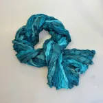 Twistet Silketørklæde 90113 Petrol Grønne Farver, auckland, grønnne, smaragdgrøn, flaskegrøn, søgrøn, petrolgrøn, køliggrøn, turkis, kontrast, aflangt, langt, ren, 100%, silke, silketørklæde, snoet, tvistet, blød, lækker, vasket, ponge, kvalitet, sporty, elegant, luksus, flot, anvendelig, tidsløs, biti, ribe, darling, salto