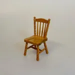 Miniature Krostol Nød, walnød, valnød, brun, lysebrun, træ, ministol, 2805, w, 1:12, pindestol, køkkenstol, nissestol, dukkehusstol, dukkestol, dukkehusmøbler, dukkemøbler, dukkehustilbehør, ting til, dukkehuset, miniaturer, miniature, mini, nissedør, nisseting, nissehus, nissebo, biti, ribe