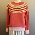 Harley of Scotland - Færø Pullover Super Soft - Cinder, coral, rosa, rosenrød, 4872, harley, skotland, ekstra, blød, super, soft, fin, cashmere, luksus, lækker, kvalitet, sporty, feminin, pullover, sweater, strik, trøje, tynd, lun, smuk, klassisk, moderne, biti, ribe