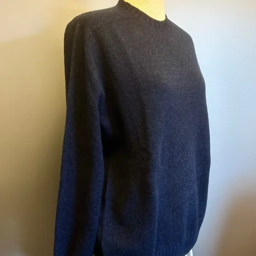 Harley of Scotland - Uni Pullover - Superfine Lambswool Cosmos, 2283, herrestrik, tynd, let, lun, indendørs, herre, mænd, unisex, superblød, supersoft, superfin, lambswool, uld, ren, lammeuld, mørkeblå, navy, marineblå, elegant, klassisk, flot, cashmere, biti, ribe, skotsk, skotland, kvalitet, luksus, luksuriøs, cosmos,