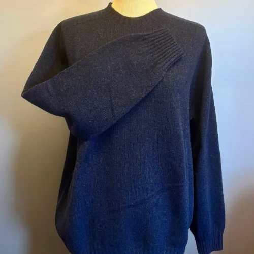 Harley of Scotland - Uni Pullover - Superfine Lambswool Cosmos, 2283, herrestrik, tynd, let, lun, indendørs, herre, mænd, unisex, superblød, supersoft, superfin, lambswool, uld, ren, lammeuld, mørkeblå, navy, marineblå, elegant, klassisk, flot, cashmere, biti, ribe, skotsk, skotland, kvalitet, luksus, luksuriøs, cosmos,